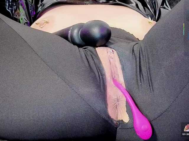 ScarlettDoll live cam on BongaCams