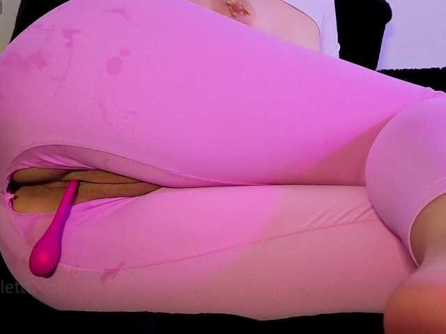 ScarlettDoll live cam on BongaCams