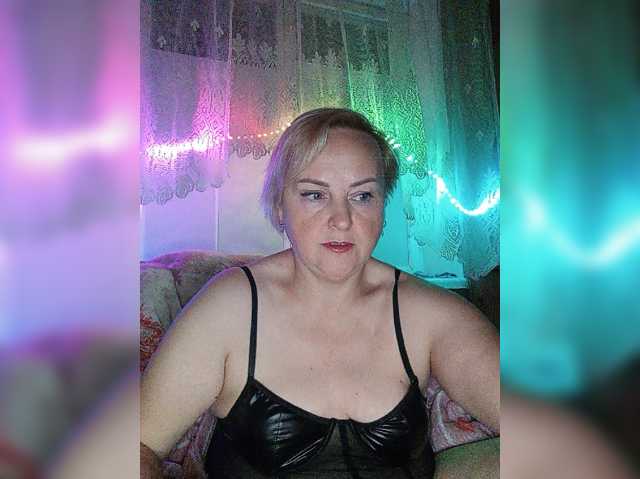le modèle Svet22-1 est en webcam porno dans un show sur le site bongacams, il possède les tags suivants: White/Caucasian,Blonde,Hairy