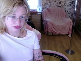 LolaHot Porn Show