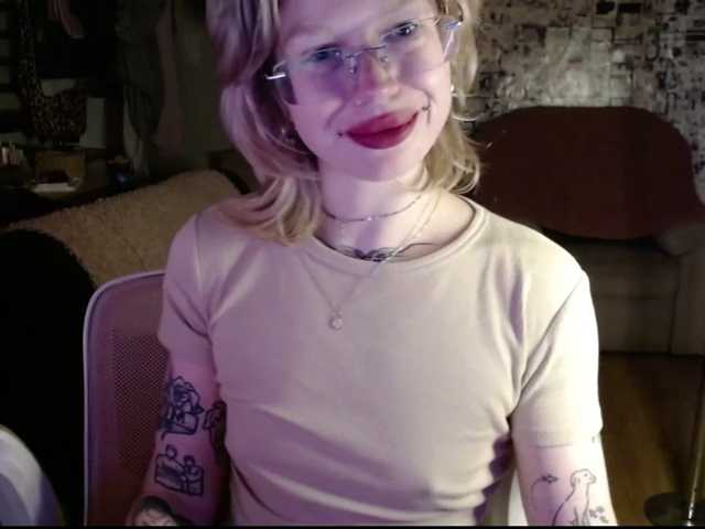 LolaHot live cam on BongaCams