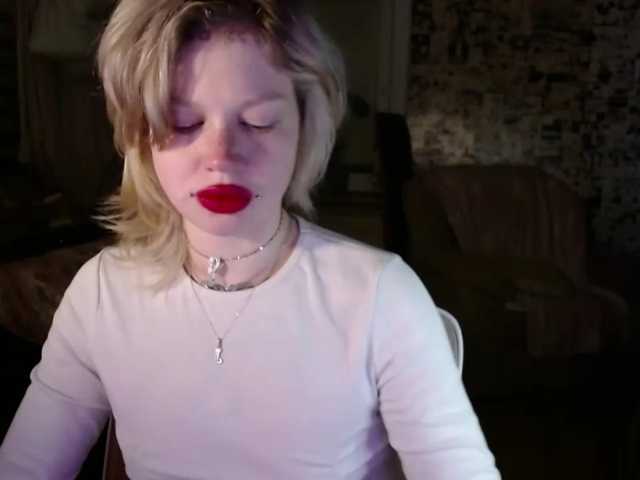 LolaHot live cam on BongaCams