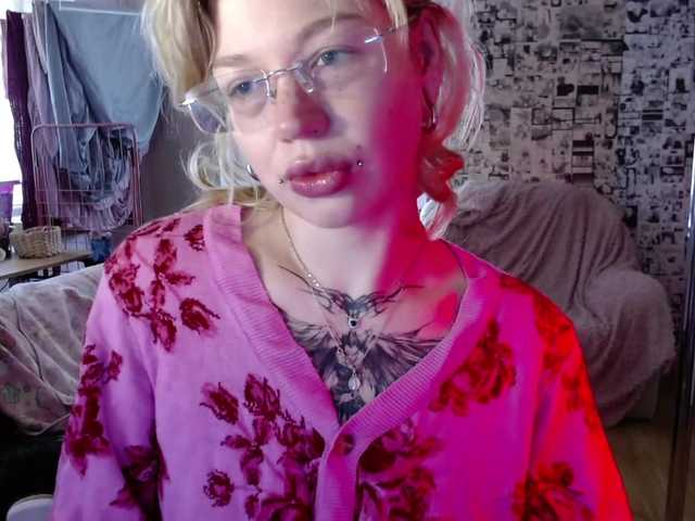 LolaHot live cam on BongaCams