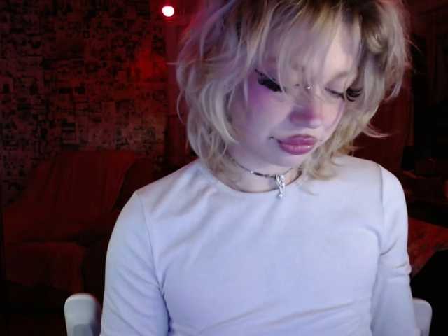 LolaHot live cam on BongaCams
