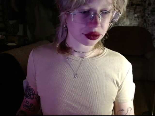 LolaHot live cam on BongaCams
