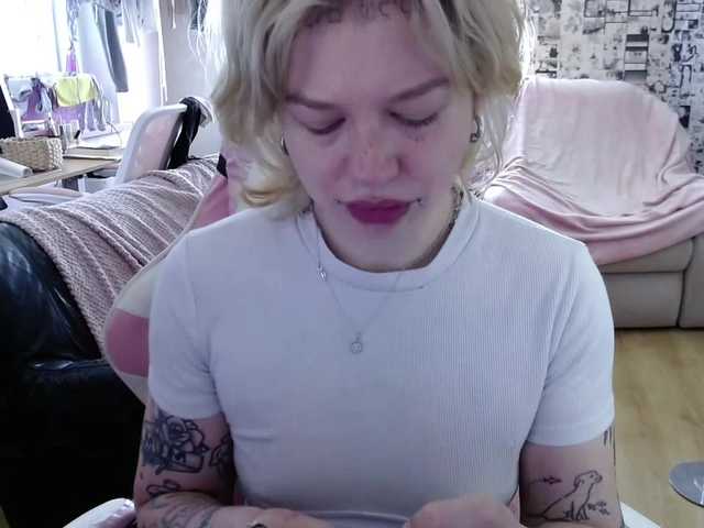 LolaHot live cam on BongaCams