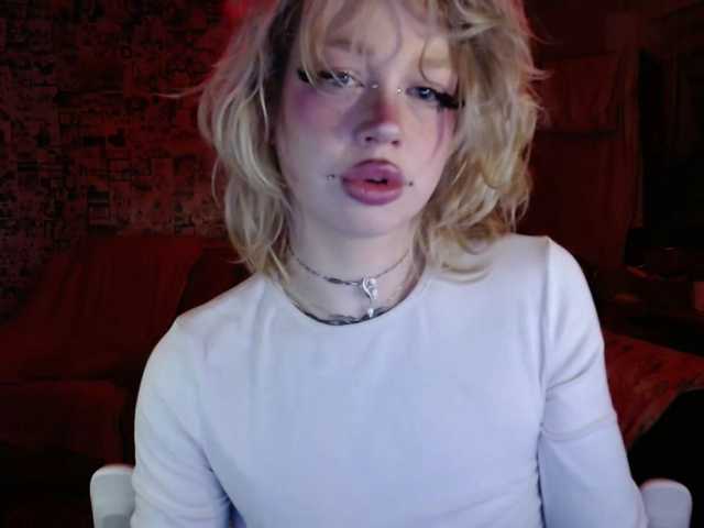 LolaHot live cam on BongaCams