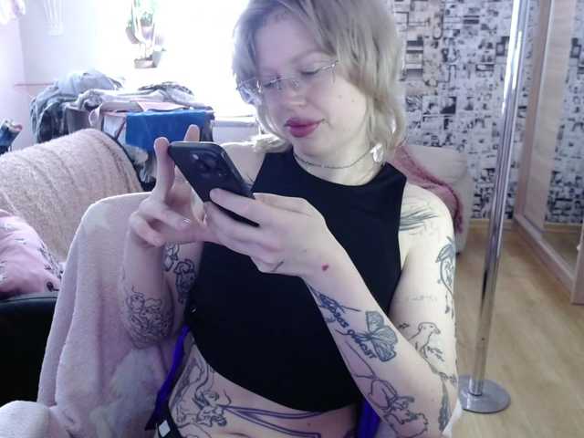 LolaHot