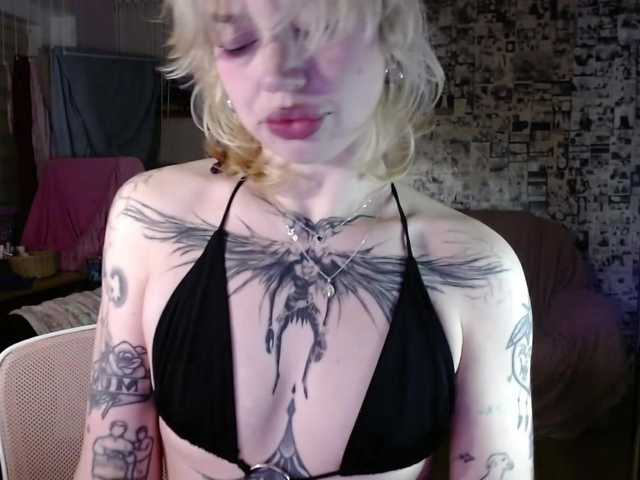 LolaHot