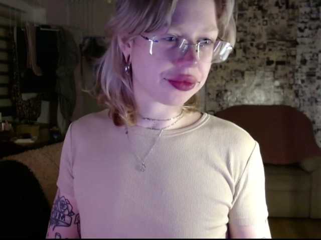 LolaHot live cam on BongaCams
