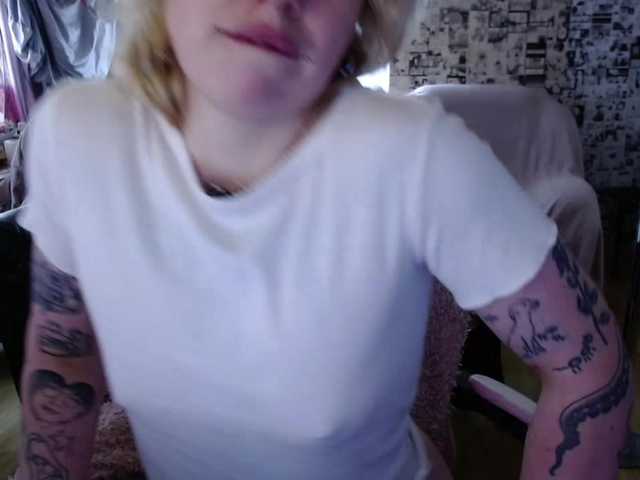 LolaHot live cam on BongaCams