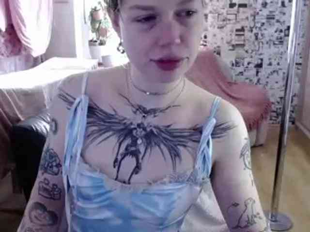 LolaHot webcam