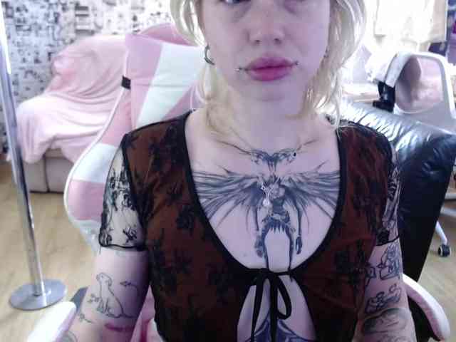 LolaHot webcam