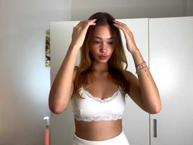 TinaYuzuki live cam on BongaCams