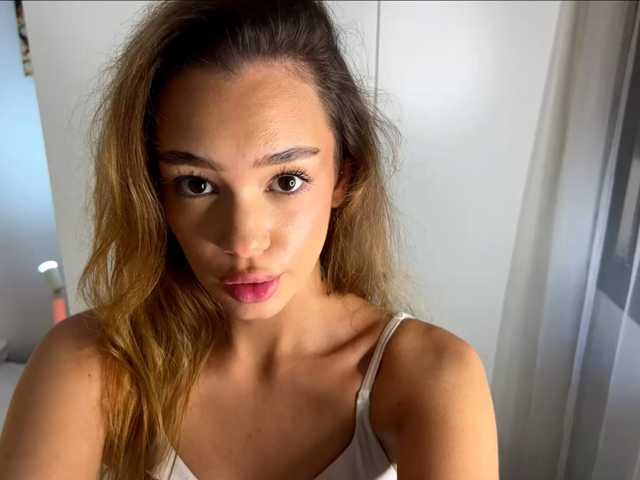 TinaYuzuki, live now on BongaCams