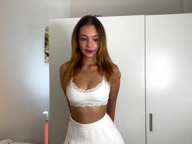 TinaYuzuki live cam on BongaCams