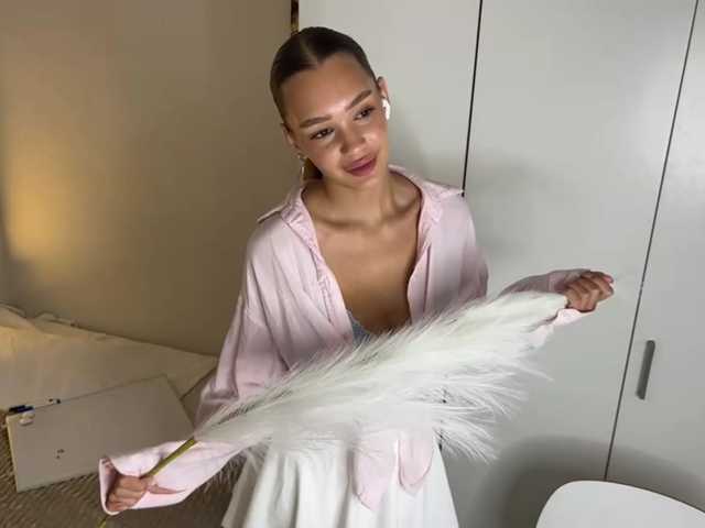 TinaYuzuki live cam on BongaCams