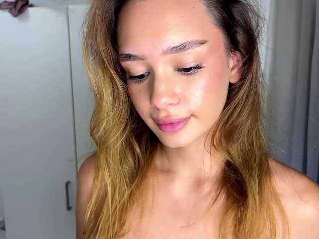 TinaYuzuki live cam on BongaCams