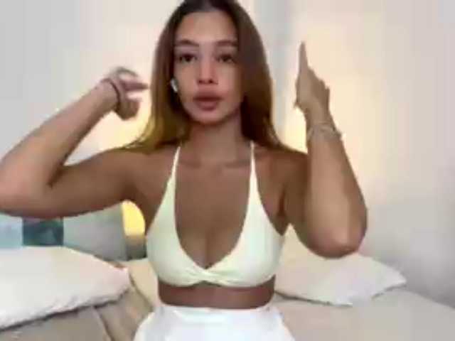 TinaYuzuki live cam on BongaCams
