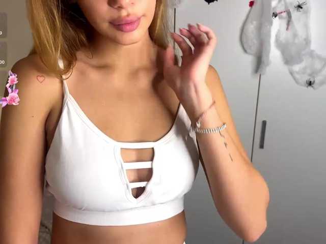 TinaYuzuki live cam on BongaCams