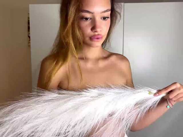 TinaYuzuki live cam on BongaCams