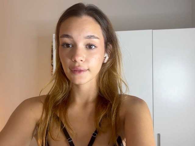 TinaYuzuki live cam on BongaCams