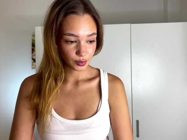 TinaYuzuki live cam on BongaCams