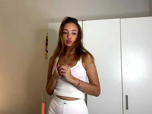 TinaYuzuki live cam on BongaCams