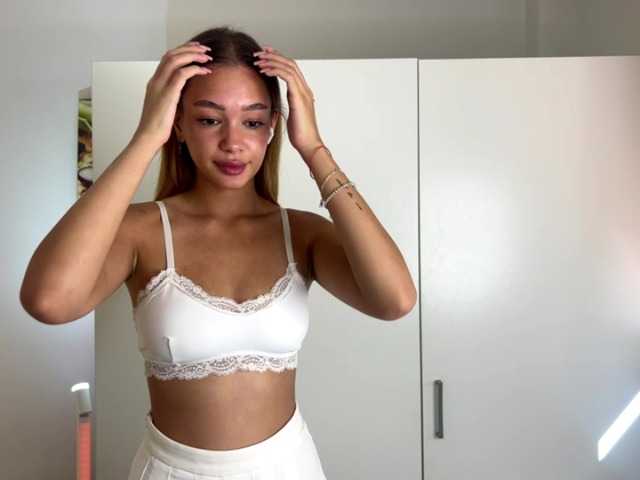 TinaYuzuki live cam on BongaCams