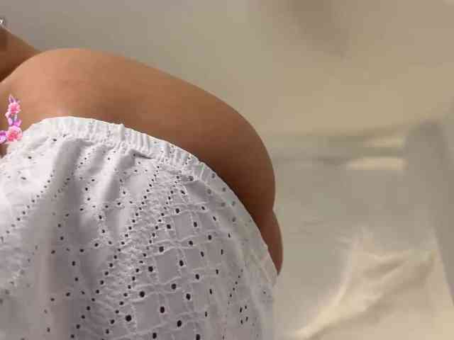 Model: TinaYuzuki