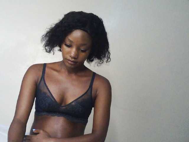 Hot-sexxxy-girl live cam on BongaCams
