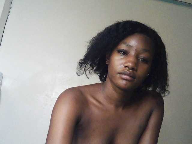 Hot-sexxxy-girl live cam on BongaCams
