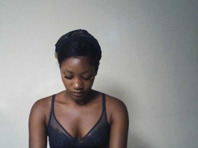 Hot-sexxxy-girl live cam on BongaCams