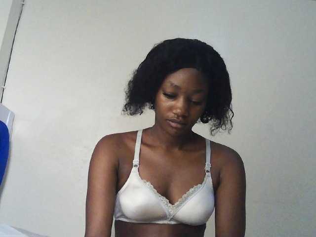 Hot-sexxxy-girl live cam on BongaCams