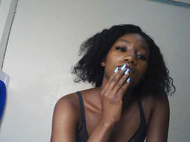 Hot-sexxxy-girl live cam on BongaCams