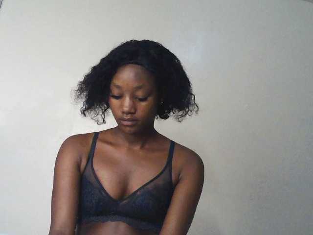Hot-sexxxy-girl live cam on BongaCams