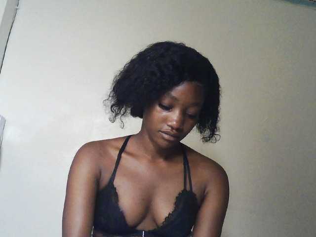 Hot-sexxxy-girl live cam on BongaCams
