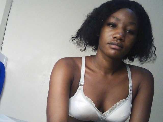 Hot-sexxxy-girl live cam on BongaCams