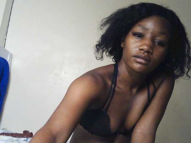 Hot-sexxxy-girl live cam on BongaCams
