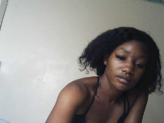 Hot-sexxxy-girl live cam on BongaCams