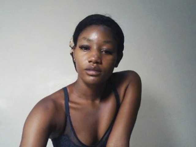 Hot-sexxxy-girl live cam on BongaCams