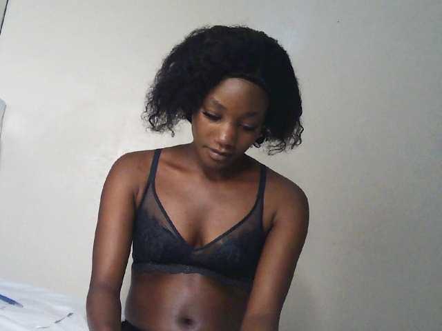Hot-sexxxy-girl live cam on BongaCams