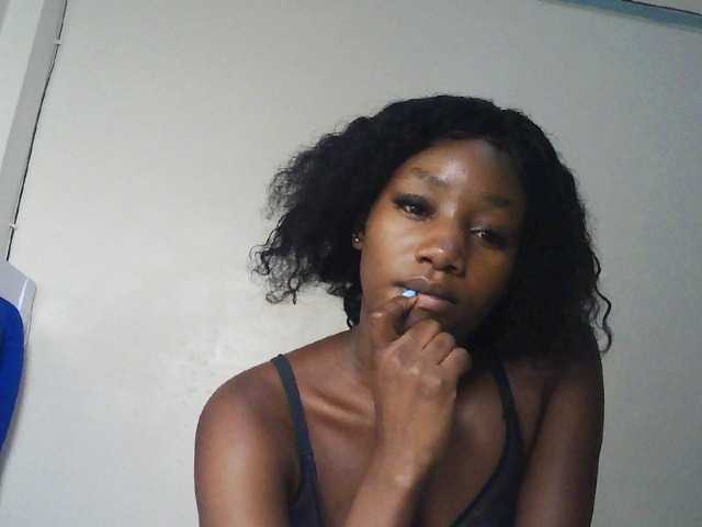 Hot-sexxxy-girl live cam on BongaCams