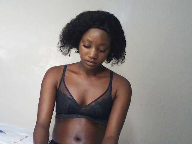 Hot-sexxxy-girl live cam on BongaCams