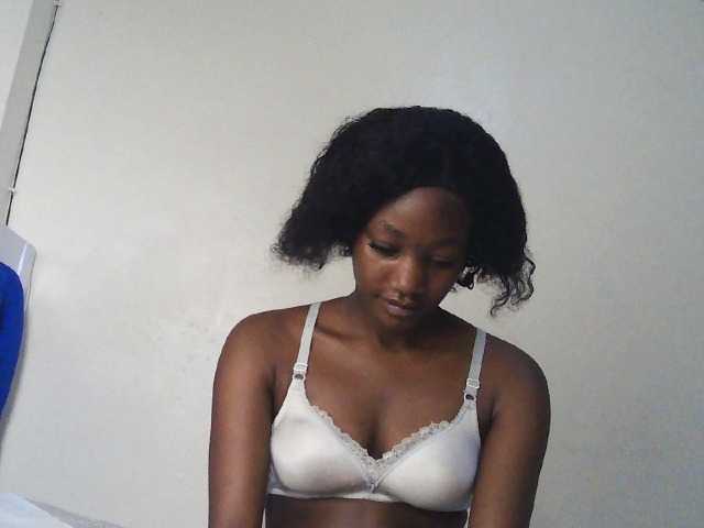 Hot-sexxxy-girl live cam on BongaCams