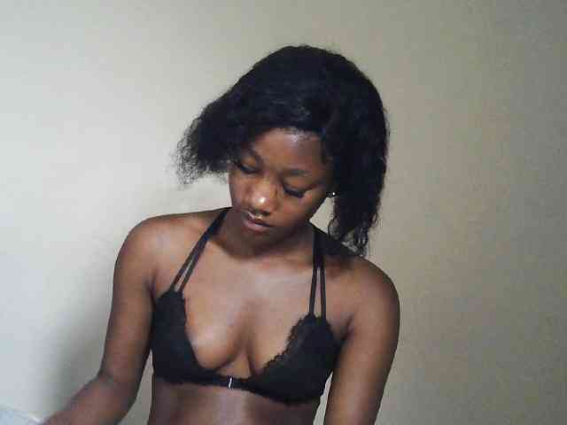 Hot-sexxxy-girl webcam