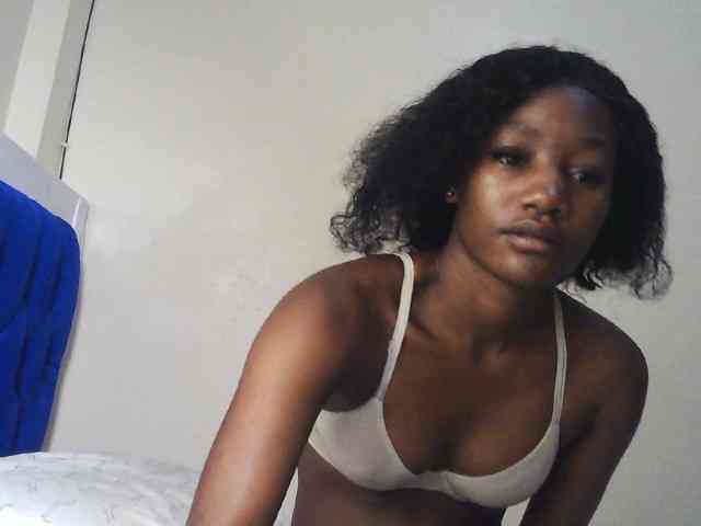 Hot-sexxxy-girl webcam