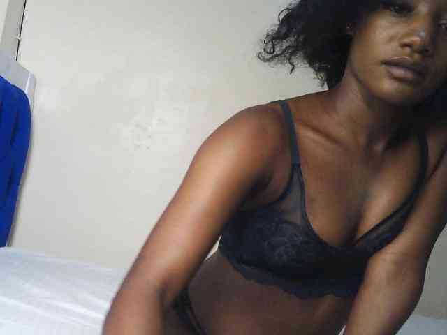 Hot-sexxxy-girl webcam