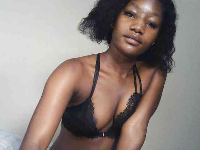 Hot-sexxxy-girl webcam