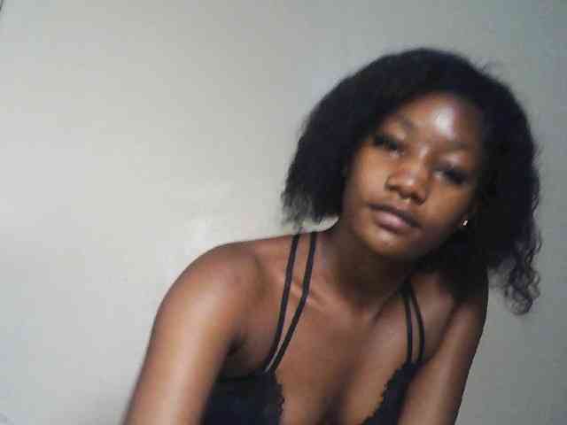 Hot-sexxxy-girl webcam